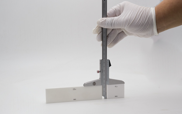 Vernier depth gauge
