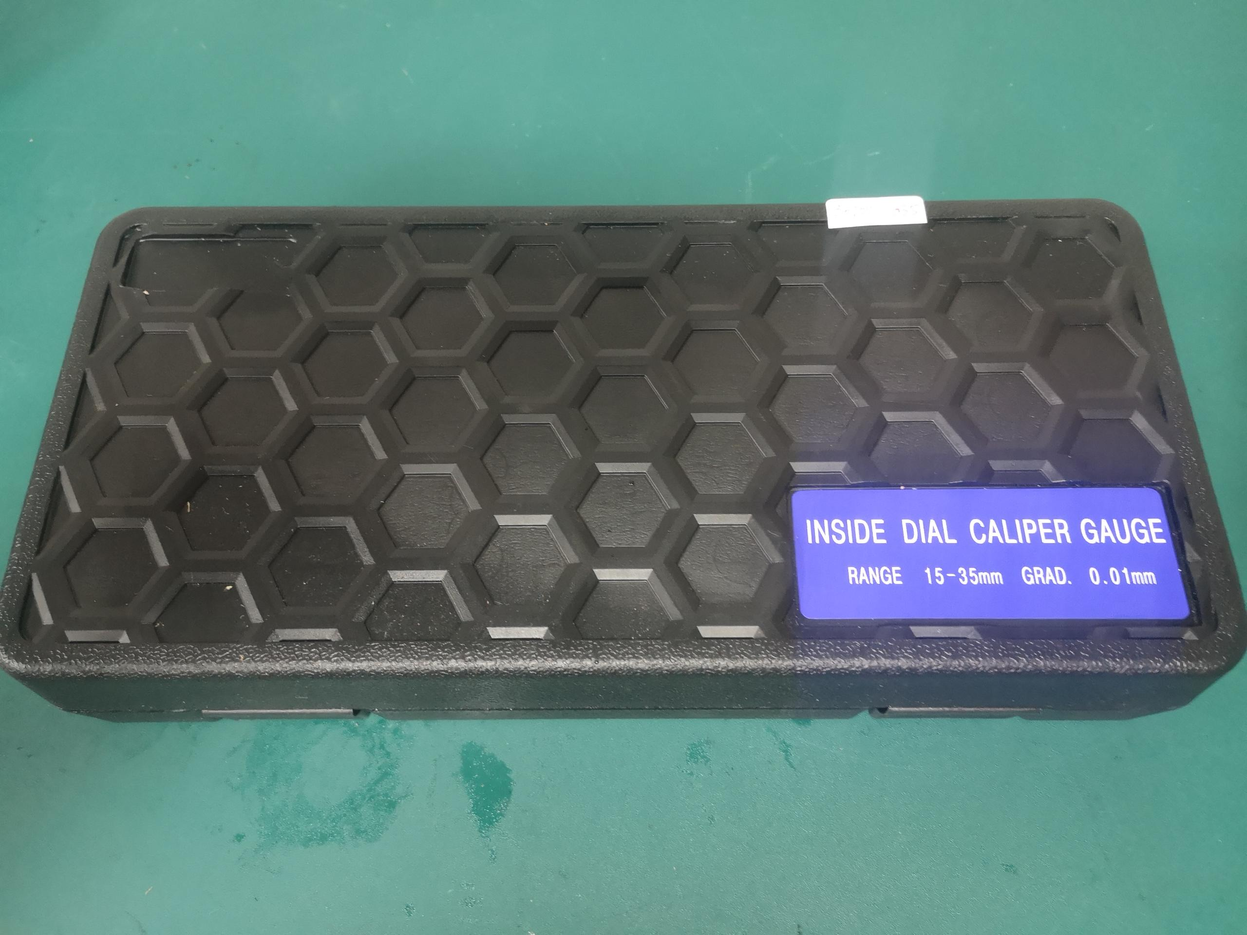 Internal dial caliper gauge