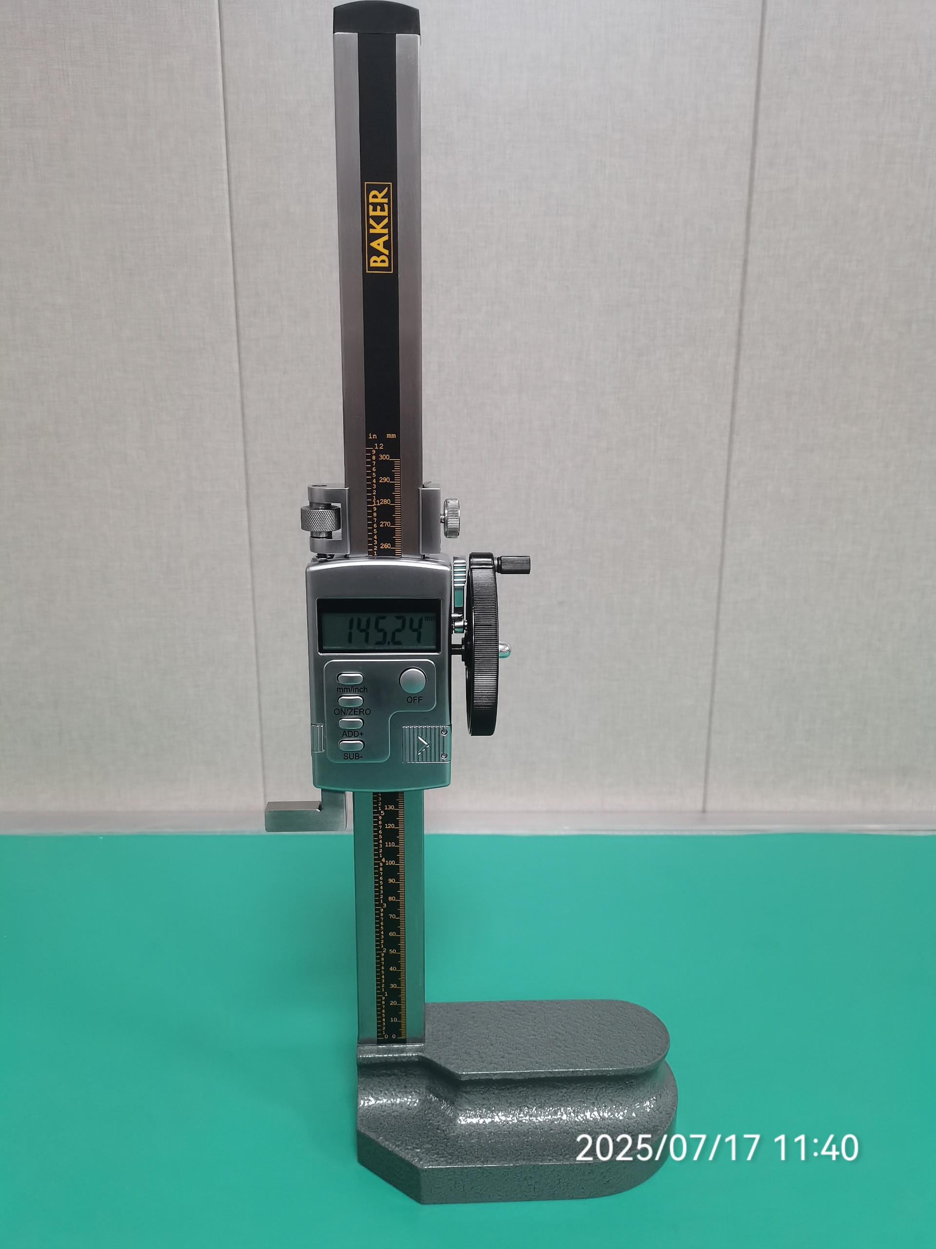 digital height gauge with wheel,metal housing