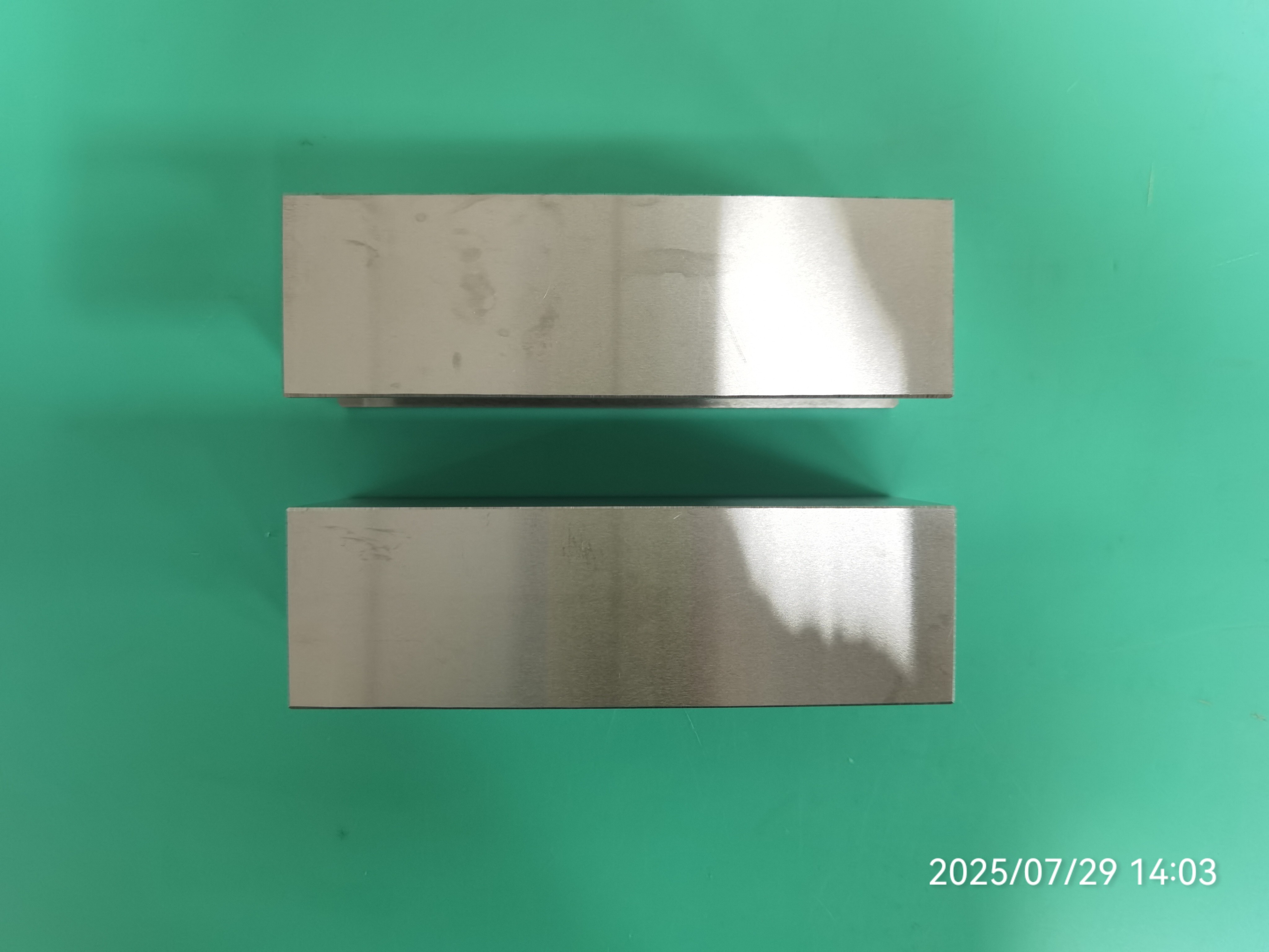 Vee block pair
