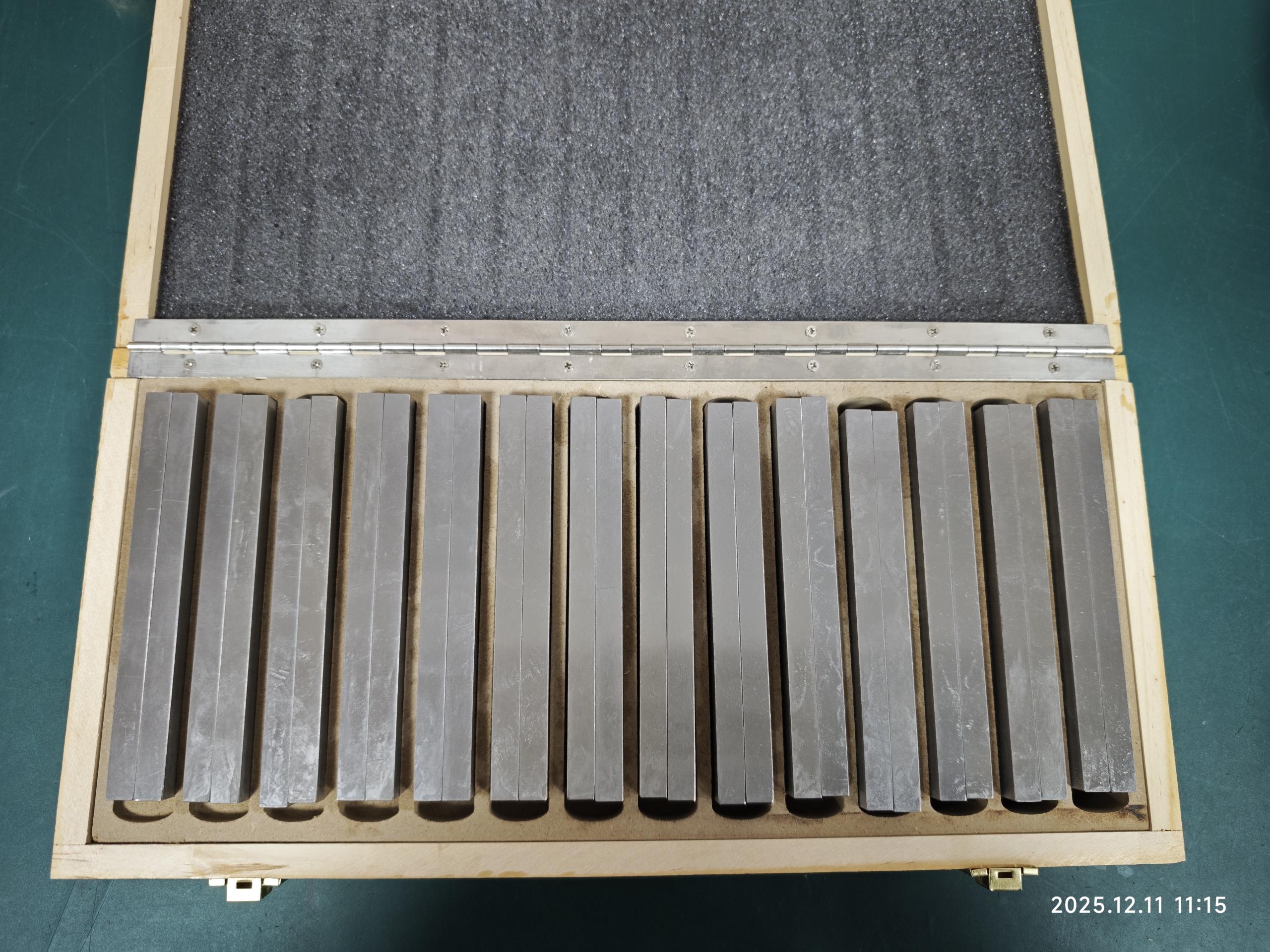 Precision parallel set