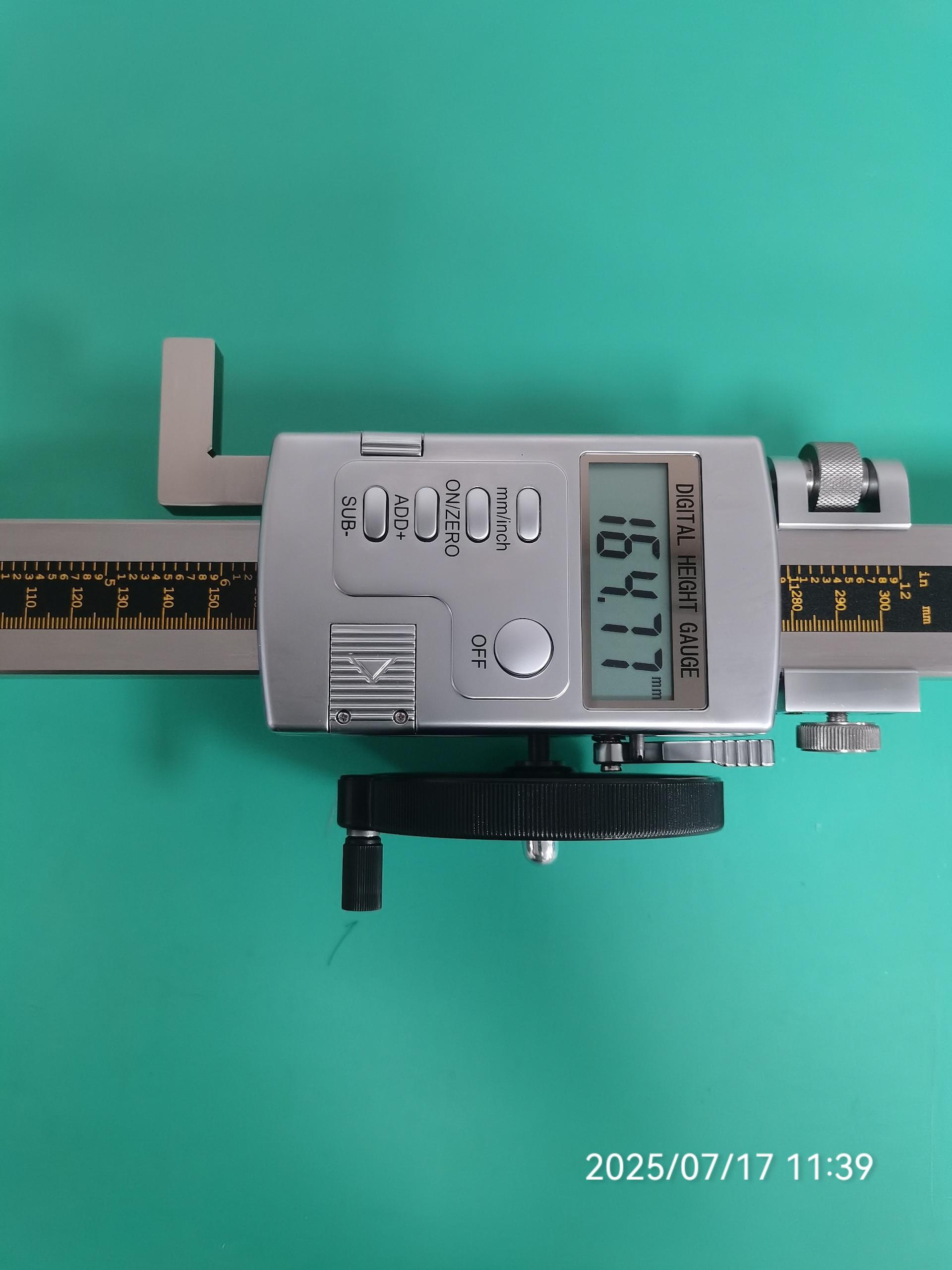 Height Gauge Buying Guide: Vernier or Digital Height Gauge for Shop Floor Inspection?